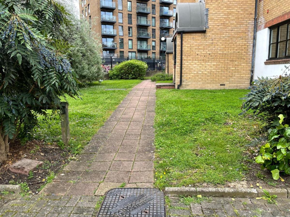 Surrey Docks Se16 Near Canada Water N Easy Access Canary Wharf Londýn Exteriér fotografie