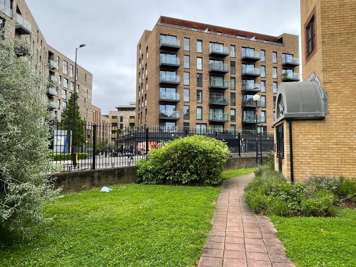 Surrey Docks Se16 Near Canada Water N Easy Access Canary Wharf Londýn Exteriér fotografie